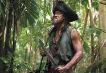Tamayo Perry, actor de «Piratas del Caribe» muere por brutal ataque de tiburón Foto: Tamayo Perry, actor de "Piratas del Caribe" muere por brutal ataque de tiburón / Cortesía