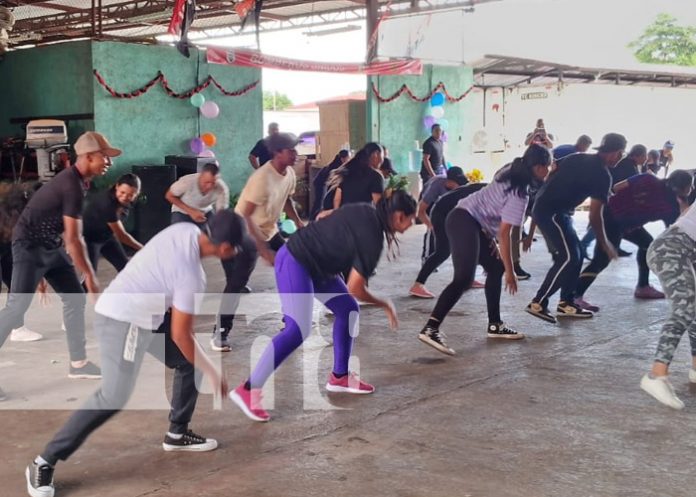 Foto: Zumbatón con bomberos de Nicaragua / TN8 Foto: Zumbatón con bomberos de Nicaragua / TN8