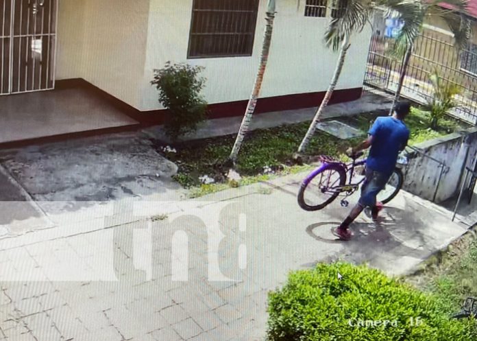 Foto: Robo de bicicleta de una parroquia en Rivas / TN8 Foto: Robo de bicicleta de una parroquia en Rivas / TN8