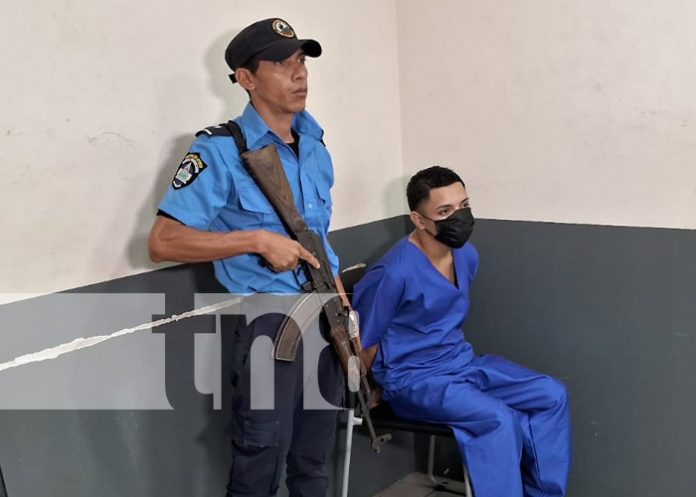 Foto: Acusado de matar a su abuelo de crianza en Managua por una botella de licor / TN8 Foto: Acusado de matar a su abuelo de crianza en Managua por una botella de licor / TN8