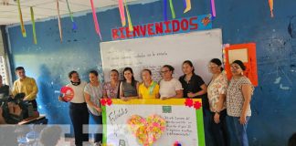 Foto: Serenata para docentes en el Instituto Ramírez Goyena / TN8
