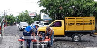 Foto: Choque de camioneta con moto en Managua / TN8