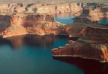 Estados Unidos: un barco se volcó en el lago Powell y deja 3 personas muertas Foto: Una mujer y dos niños perdieron la vida en el lago Powell/Cortesía