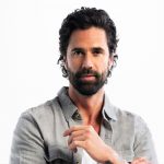 «Le debe a su hijo»: Matías Novoa es demandado por manutención de su hijo mayor Matías Novoa es demandado por manutención