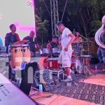 Mega concierto y elección de la Muchacha 19 de Julio en la Avenida de Bolívar a Chávez Foto: Mega concierto y elección de la Muchacha 19 de Julio en la Avenida de Bolívar a Chávez/TN8