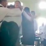 Foto: captan supuesto exorcismo de una estudiante/Cortesía