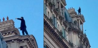 Hombre que asegura ser "Batman" siembra el pánico al querer lanzarse de un edificio