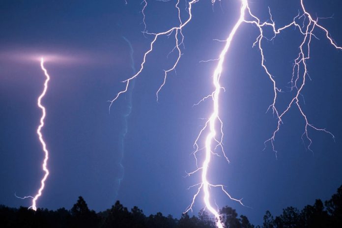 Pastor muere por el impacto de un rayo tras las intensas lluvias en Waspam