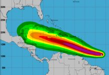 Primer huracán de la temporada: Beryl se convierte en categoría 4 Foto: Huracán Beryl se vuelve categoría 4 al avanzar por el Caribe/Cortesía