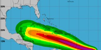 Foto: Huracán Beryl se vuelve categoría 4 al avanzar por el Caribe/Cortesía