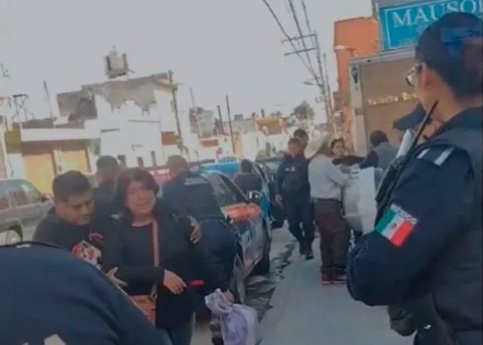 Foto: En México, taxista muere y su esposa, exesposa y novia pelean por el cuerpo/Cortesía Foto: En México, taxista muere y su esposa, exesposa y novia pelean por el cuerpo/Cortesía