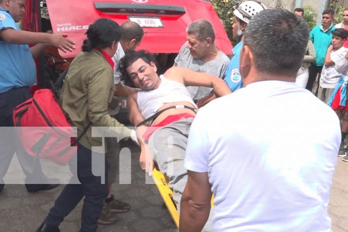 2 Foto: Fuerte descarga eléctrica deja a un joven en estado delicado en Estelí / TN8