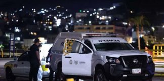 Hallan tres cuerpos desmembrados en un taxi en México