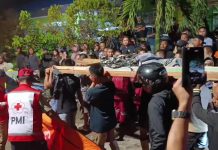 Deslizamiento de tierra en Indonesia deja el trágico saldo de 23 muertos Un deslizamiento de tierra deja 23 muertos en Indonesia
