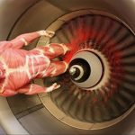 Foto: Muere succionado por el motor de un avión en Irán /Cortesía