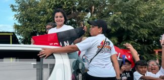 Foto: Con una vibrante diana familias recorrieron los vecindarios del distrito V de Managua/TN8
