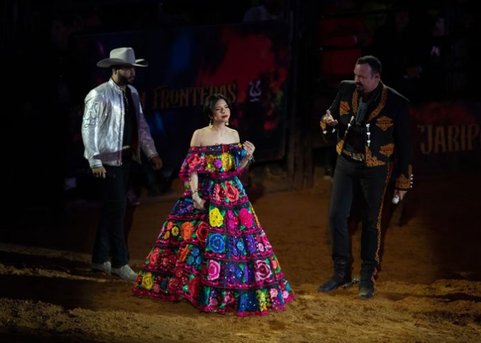 Foto: Ángela Aguilar se reencuentra con Pepe Aguilar /Cortesía Foto: Ángela Aguilar se reencuentra con Pepe Aguilar /Cortesía