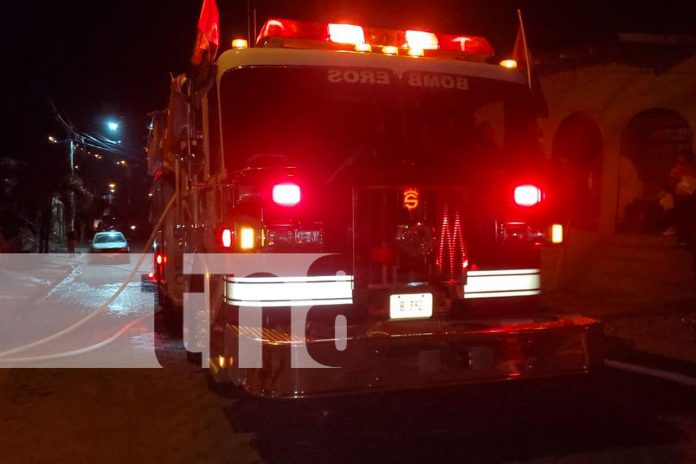 2 Foto: Fuego destruye parte de una vivienda en Juigalpa, Chontales/TN8