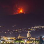 Alerta en Italia tras la erupción del volcán activo más grande de Europa