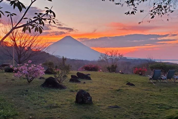 4 Foto: Una oferta turística espectacular para celebrar este 19 de julio en la Isla de Ometepe/ Kalambu restaurante