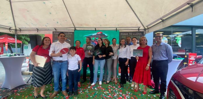 Foto: Entrega de premios con Puma Energy