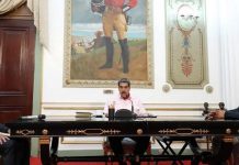 Presidente Nicolás Maduro denuncia actos violentos en Venezuela como parte del intento de golpe de Estado Presidente Nicolás Maduro denuncia actos violentos en Venezuela como parte del intento de golpe de Estado