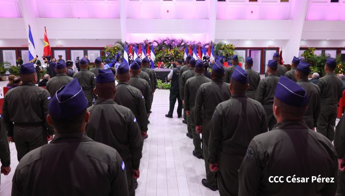 Foto: Presidente Daniel Ortega, en acto del 45 aniversario de la Fuerza Aérea / Cortesía Foto: Presidente Daniel Ortega, en acto del 45 aniversario de la Fuerza Aérea / Cortesía