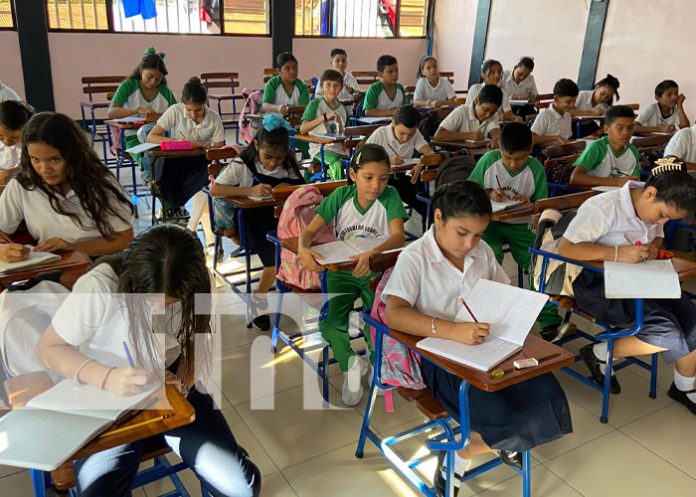 Foto: Regreso a clases en Chinandega / TN8 Foto: Regreso a clases en Chinandega / TN8