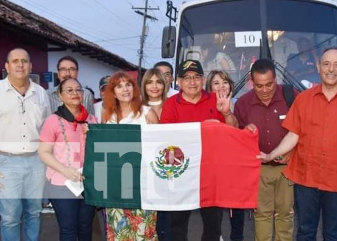 Foto: Hermanos de la Solidaridad, desde México, llega a Granada / TN8 Foto: Hermanos de la Solidaridad, desde México, llega a Granada / TN8