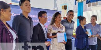 Foto: Graduación en el Centro Cultural y Politécnico José Coronel Urtecho / TN8