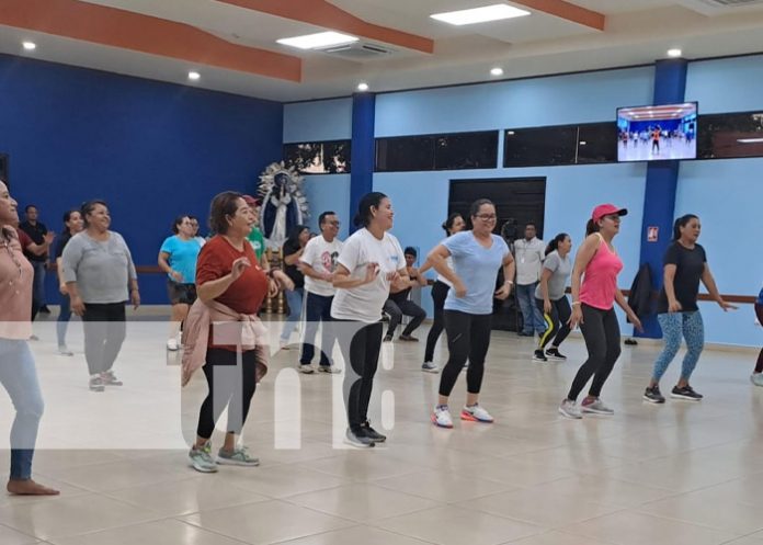 Foto. Zumbatón con el MINED Nicaragua / TN8 Foto. Zumbatón con el MINED Nicaragua / TN8