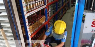 Foto: Inspección de los bomberos en el Mercado Israel Lewites / TN8
