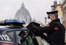 Italia: ¡Por cobrar pensión! ocultó el cadáver de su madre durante 4 años en el refrigerador Foto: Italia en shock /cortesía