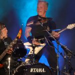 ¡Triste momento! Fan muere en pleno concierto de la banda Metallica Foto: Metallica rinde homenaje a un fan/Cortesía