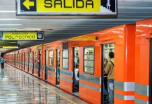México: Pervertido conductor de metro abusa de una joven Foto: Investigación en México /cortesía