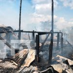 Familia en Bilwi pierde todo tras voraz incendio en su hogar