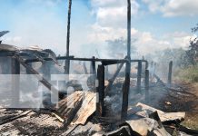 Familia en Bilwi pierde todo tras voraz incendio en su hogar