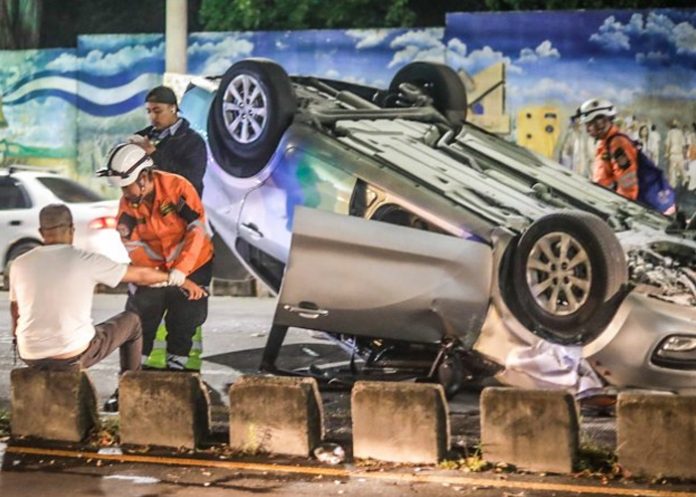 Foto: Noche de tensión en El Salvador /cortesía Foto: Noche de tensión en El Salvador /cortesía