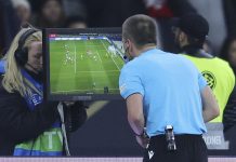 «Enchachados» terminan dos árbitros tras llegar «bolos» a un partido Foto: Árbitros son suspendidos /cortesía
