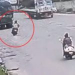 Tres jóvenes mueren al impactar contra un camión estacionado en India (VIDEO) Foto: Trágico accidente en India /Cortesía
