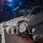 Conductor se estrella contra cabezal en Carretera Vieja a León Conductor se estrella contra cabezal en Carretera Vieja a León