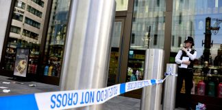 Foto: Hombre acusado de intento de asesinato tras apuñalar a niña en Londres