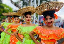 Ocho municipios exhiben vestimenta tradicional en el Festival de la Cotona en Nicaragua Foto: Ocho municipios exhiben vestimenta tradicional en el Festival de la Cotona en Nicaragua