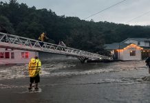 Inundaciones sin precedentes en Connecticut dejan dos muertos y más de 100 evacuados
