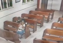 En México, hombre intenta asfixiar a una señora en una iglesia para robarle Foto: Intenta asfixiar a una señora en una iglesia de México /Cortesía