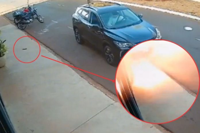 Foto: Lanza explosivo contra su expareja en Brasil /Cortesía Foto: Lanza explosivo contra su expareja en Brasil /Cortesía