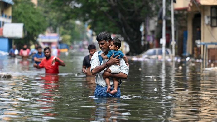 Foto: Inundaciones monzónicas en India deja 13 muertos y miles de evacuados/TN8