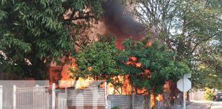 Foto: incendio consumiera su casa en el barrio Monseñor Lezcano, Managua/TN8