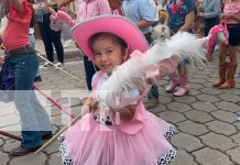Multitudinario desfile tradicional a caballito de palo, fue un éxito total en Juigalpa Foto: Multitudinario desfile tradicional a caballito de palo, fue un éxito total en Juigalpa/TN8