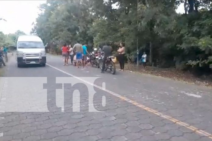 2 Foto: Explosión de llanta, provoca grave accidente en la Isla de Ometepe/ TN8